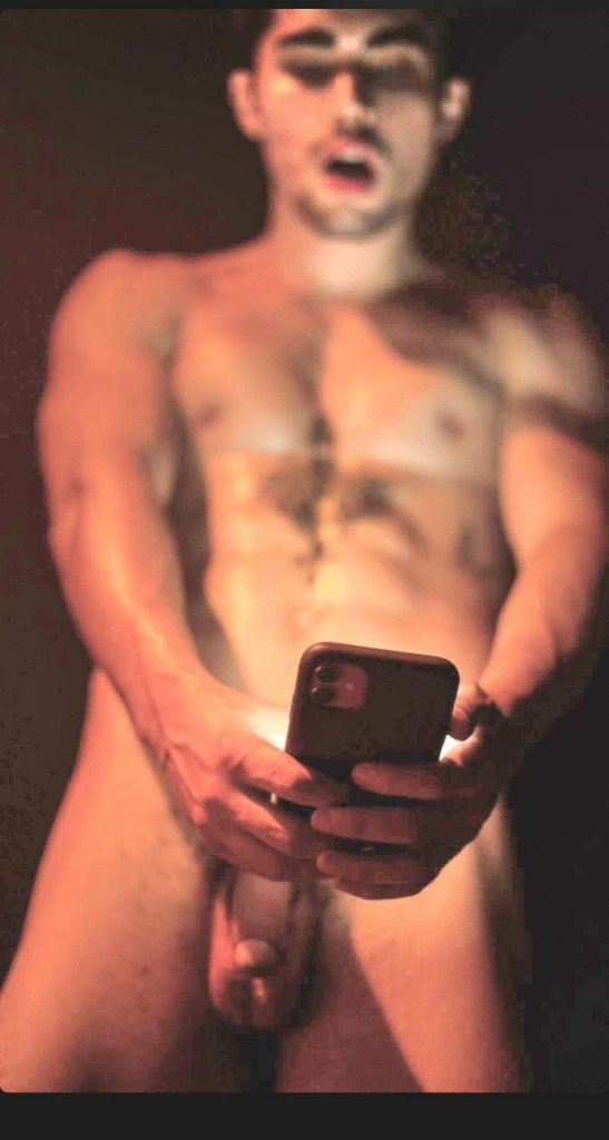 Gui Vieira Nude